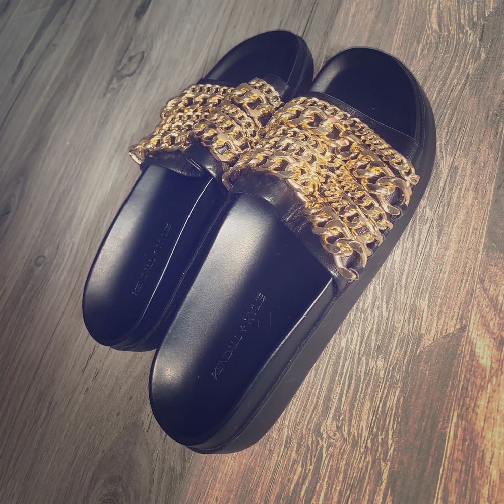 Kendall & Kylie Slides - image 1